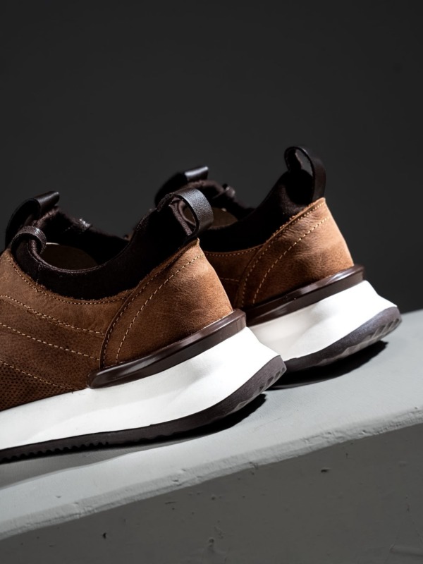 Tenis 3050 Runner Cartier Crema